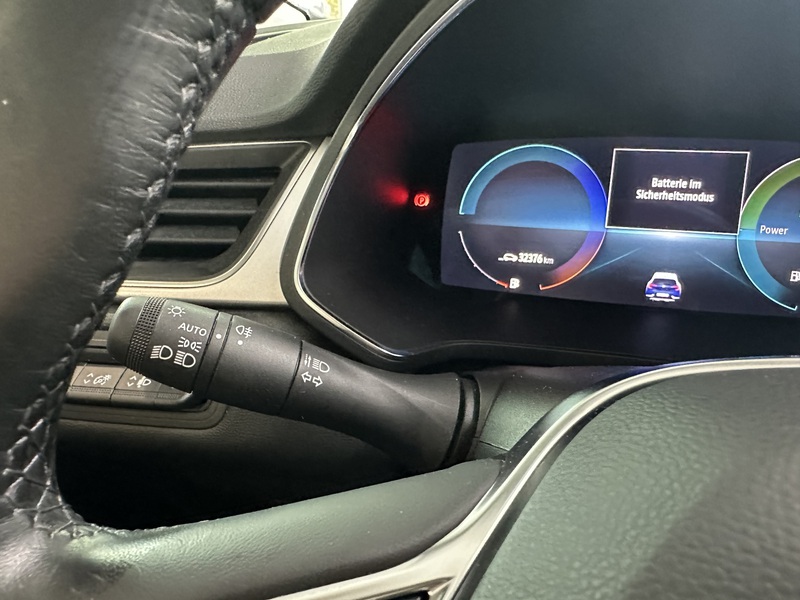 Fahrzeugabbildung Captur INTENS E-TECH Plug-in 160  Bild 34 von 50