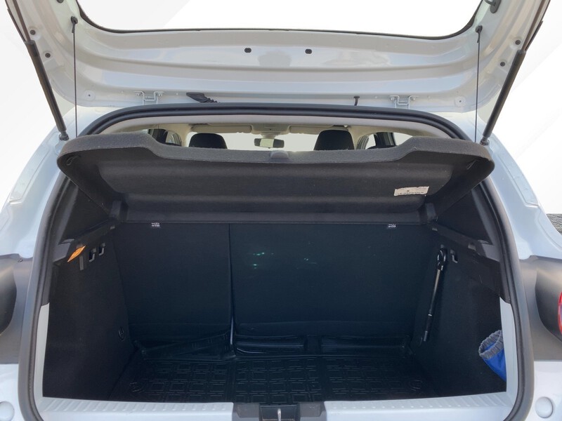 Fahrzeugabbildung Sandero ABS Fahrerairbag ESP Bild 6 von 20