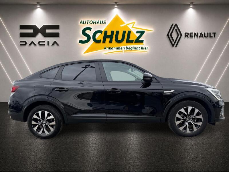 Fahrzeugabbildung Arkana TCe 140 EDC 1.3 Bild 3 von 16