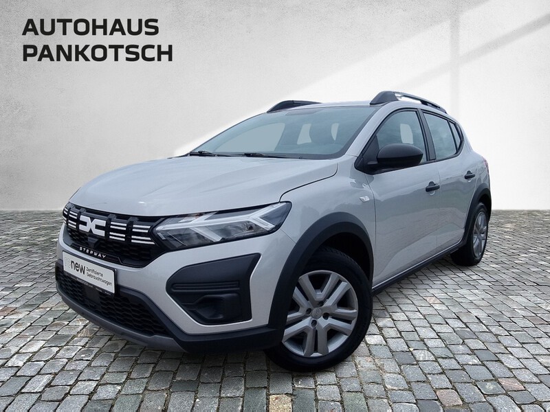 Fahrzeugabbildung Sandero Stepway Essential TCe 90 Bild 5 von 18