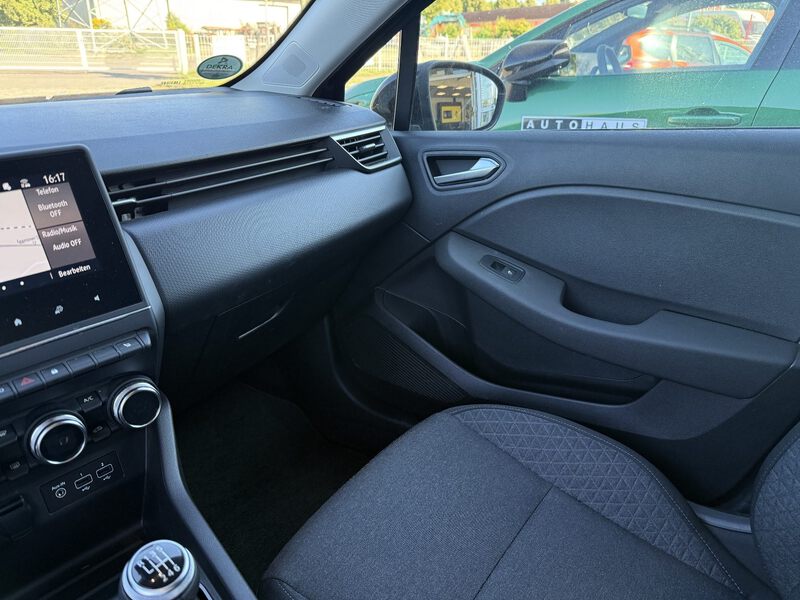 Fahrzeugabbildung Clio BUSINESS EDITION TCe 90*Klima*Radio*PDC*Navi Bild 20 von 20