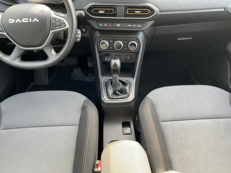 Fahrzeugabbildung Jogger Extreme+ HYBRID 140 7-Sitzer Bild 12 von 23
