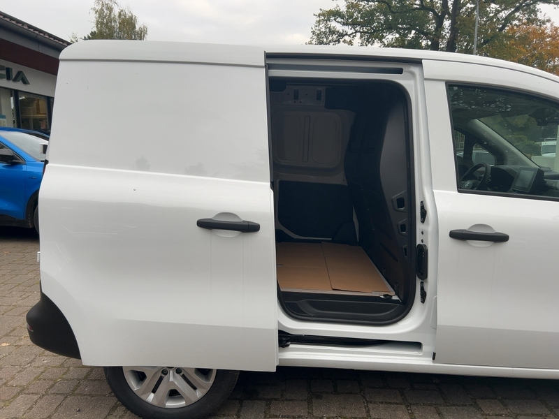 Fahrzeugabbildung Kangoo Rapid Advance L1 Blue dCi 75 MY24 Bild 11 von 14