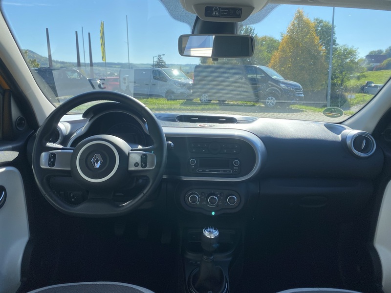 Fahrzeugabbildung Twingo 1.0 SCe 65 ZEN Bild 9 von 16