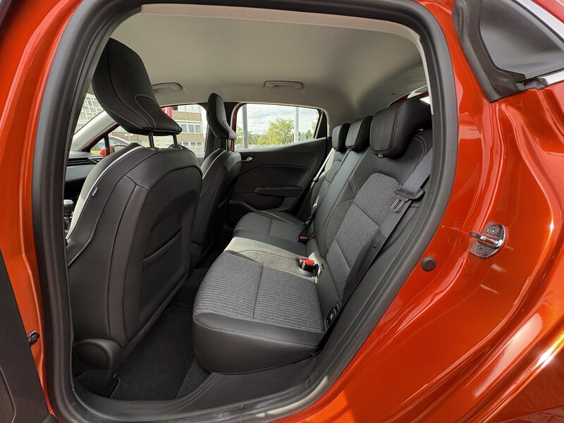 Fahrzeugabbildung Clio V 1.0 TCe 90 Intens Bild 12 von 18