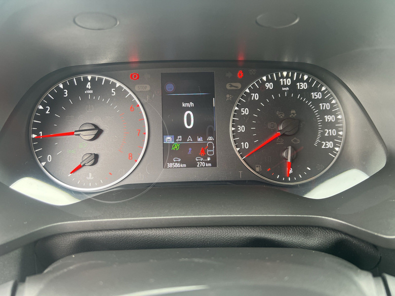 Fahrzeugabbildung Captur II ZEN TCe 90 Bild 6 von 12