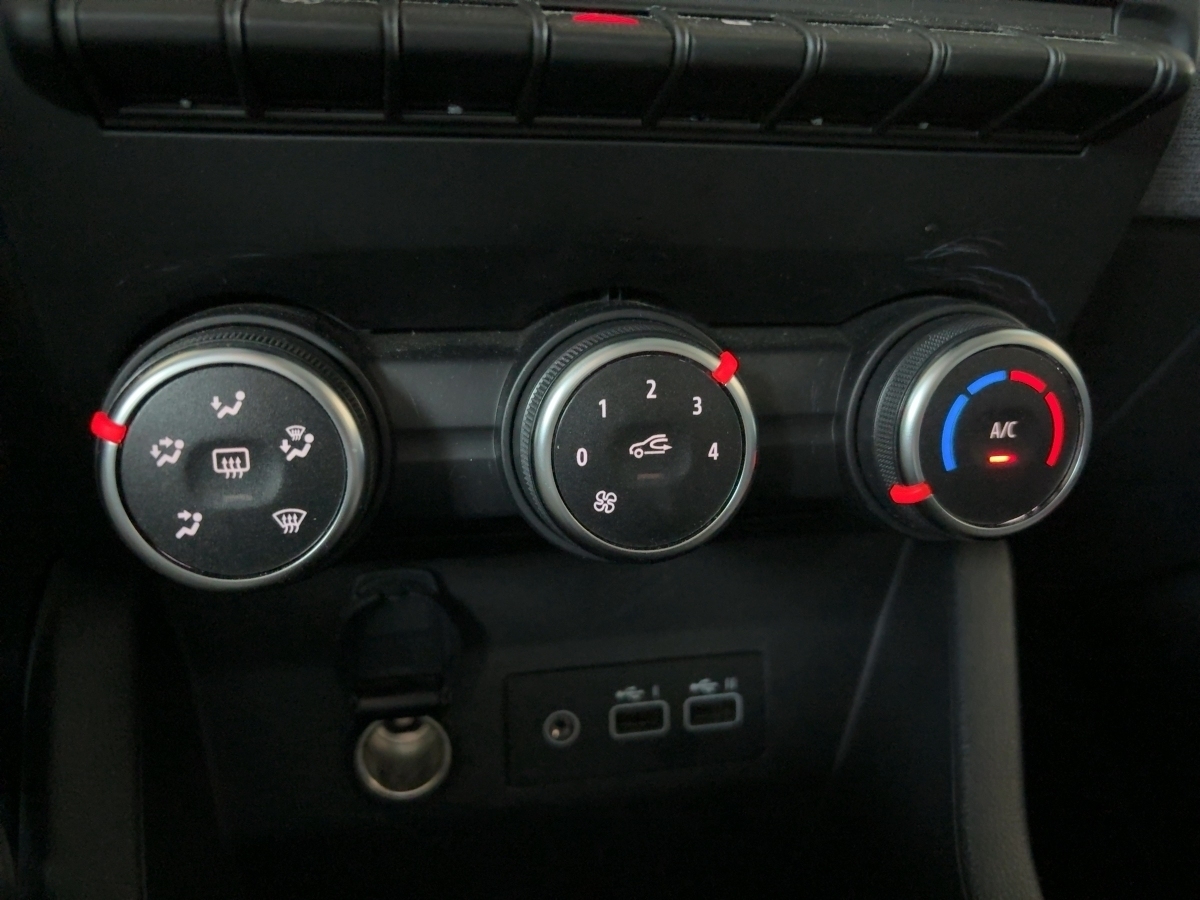 Renault Clio – Bild 16