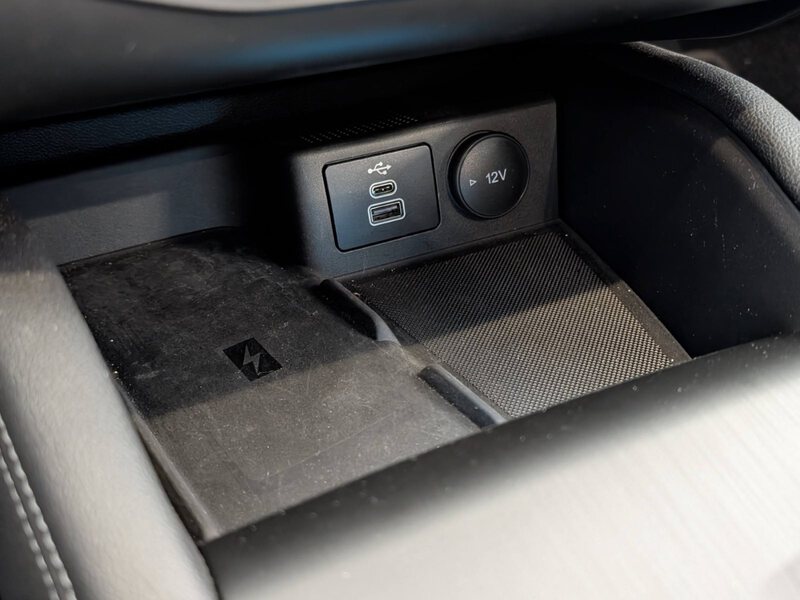 Fahrzeugabbildung Focus Turnier 1.5 EcoBlue Active X AHK B&O ACC Bild 19 von 43