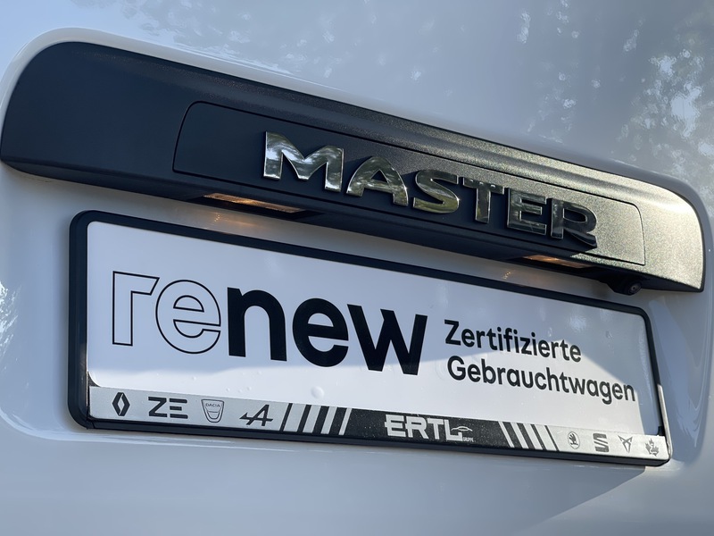 Fahrzeugabbildung Master L3H2 3,5t Blue dCi 135 PS FWD Bild 15 von 28