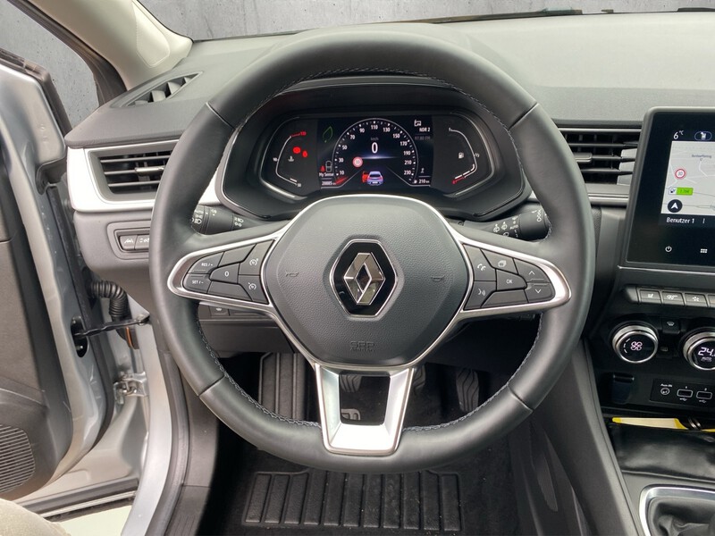 Fahrzeugabbildung Captur Techno TCe 140 Bild 10 von 15
