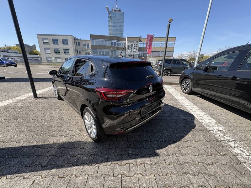 Fahrzeugabbildung Clio V 1.0 TCe 100 Experience Bild 6 von 18
