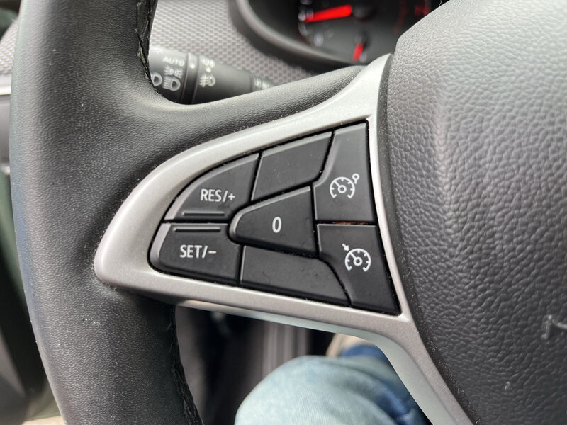 Fahrzeugabbildung Jogger RF-Kamera Bild 26 von 27