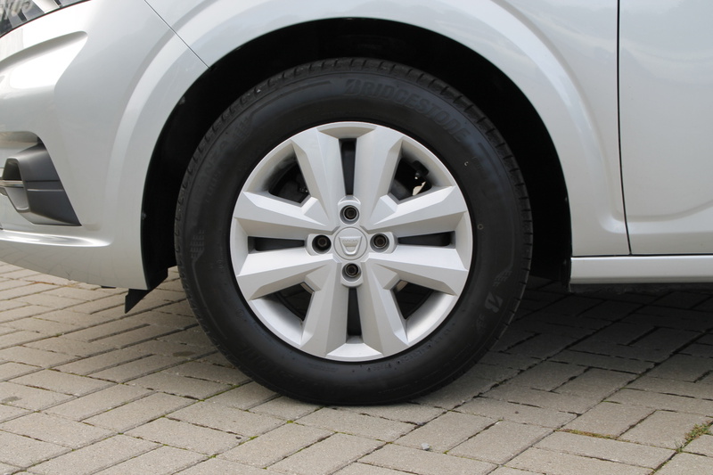 Fahrzeugabbildung Sandero ECO-G Bild 20 von 21