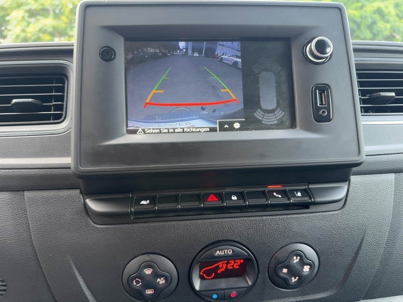 Fahrzeugabbildung Interstar AHK Bild 10 von 15
