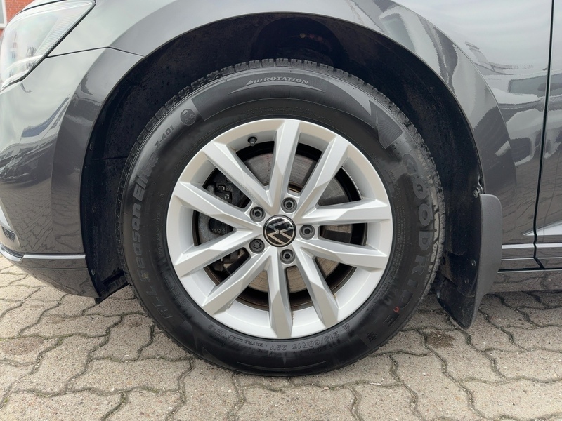 Fahrzeugabbildung Passat Variant Variant 1.5 TSI Business OPF Bild 6 von 15