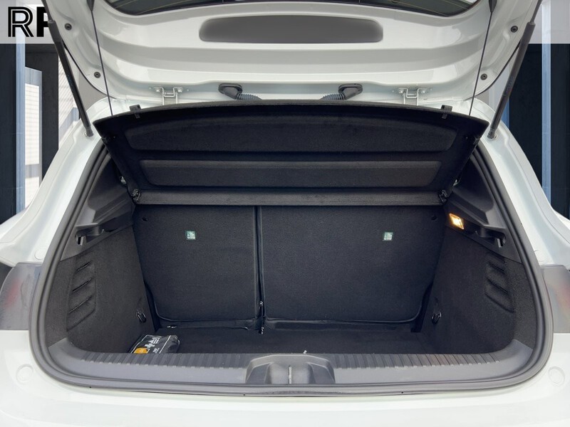 Fahrzeugabbildung Clio EVOLUTION TCe 90 Bild 21 von 23