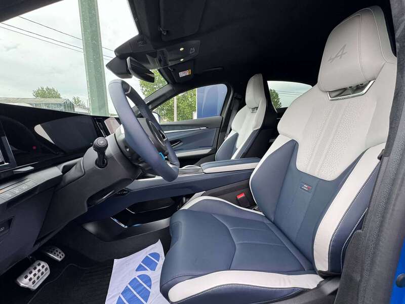Alpine A390