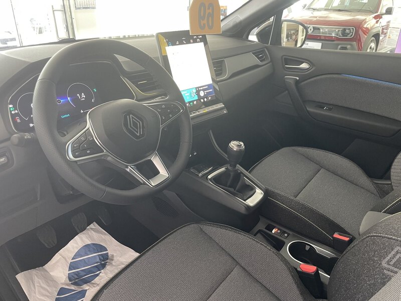 Fahrzeugabbildung Captur II 1.0 TCe 90 Techno Bild 34 von 49