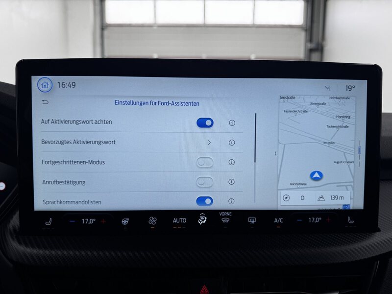 Fahrzeugabbildung Kuga 1.5 EcoBoost ST-Line Allwetterreifen Bild 27 von 40