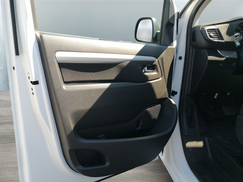 Peugeot Traveller