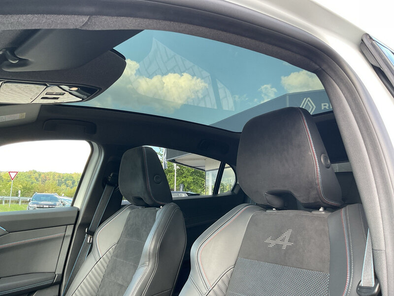 Fahrzeugabbildung Rafale Atelier Alpine E-Tech Plug-in Hybrid 300 Bild 13 von 14