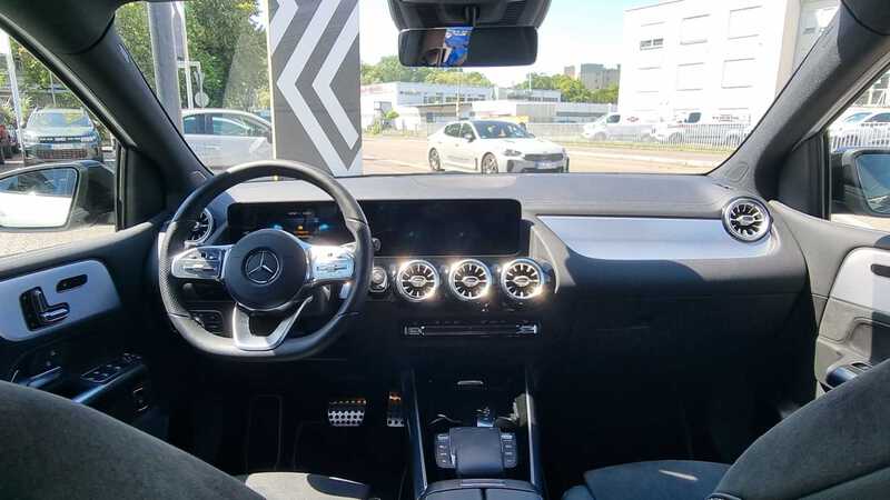 Mercedes-Benz B 220