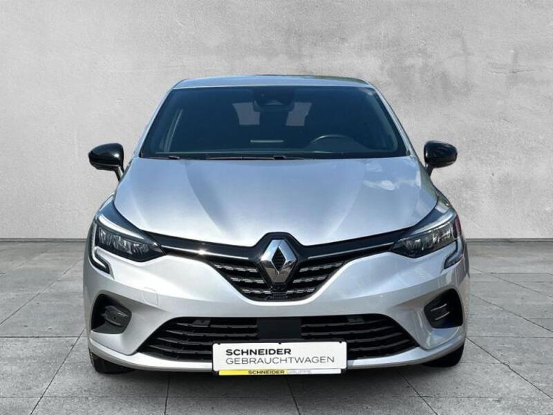 Fahrzeugabbildung Clio Intens Bild 8 von 15