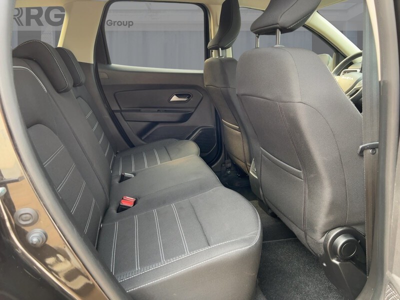 Fahrzeugabbildung Duster SHZ Rückfahrkamera PDC Bild 9 von 23