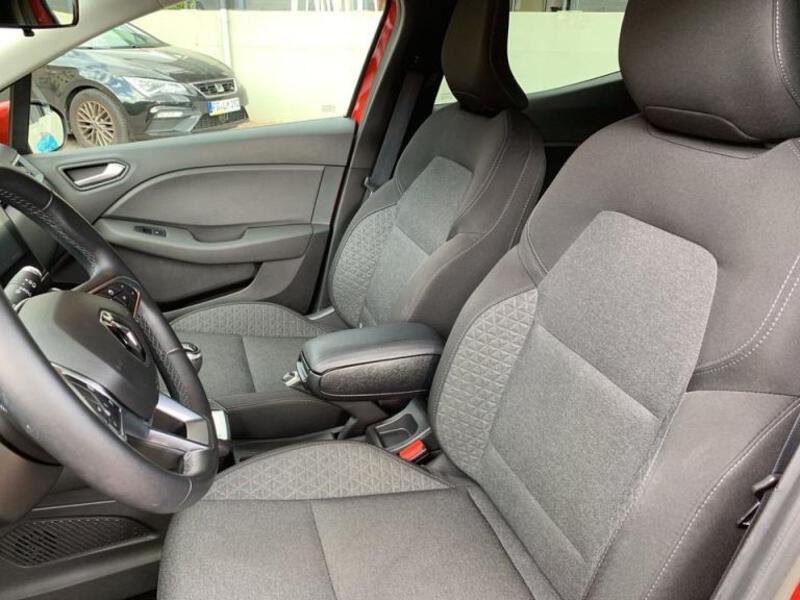 Fahrzeugabbildung Clio Zen Bild 9 von 15