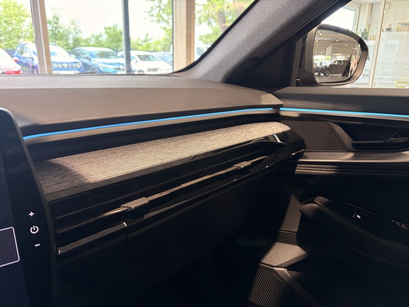 Fahrzeugabbildung Austral Techno Mild Hybrid 160 Automatik Bild 45 von 50