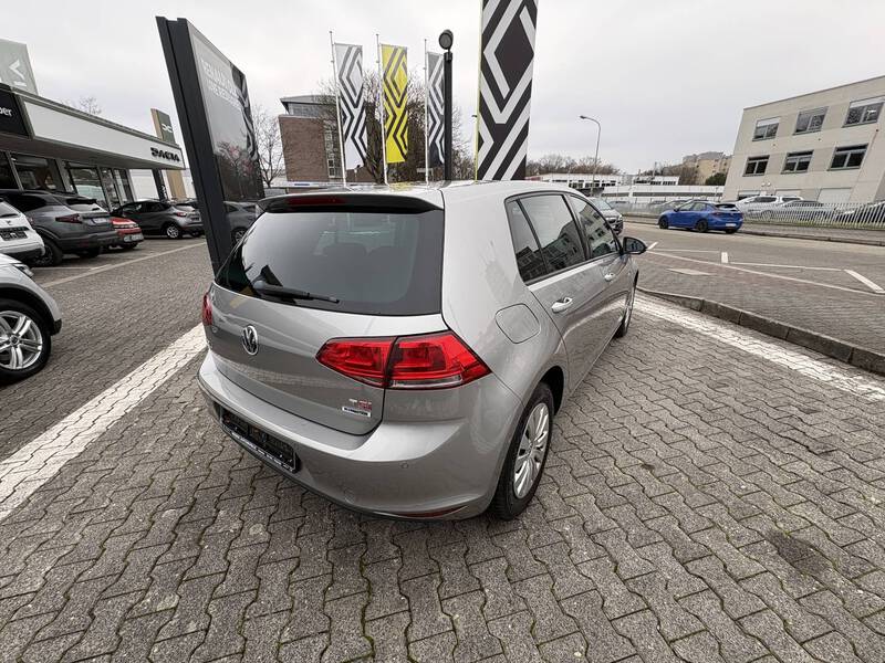 VW Golf