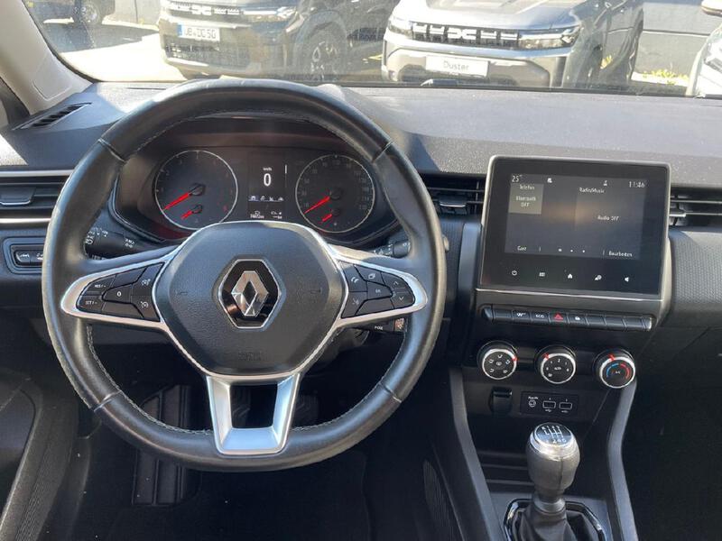 Fahrzeugabbildung Clio Equilibre TCe 90 Bild 7 von 9