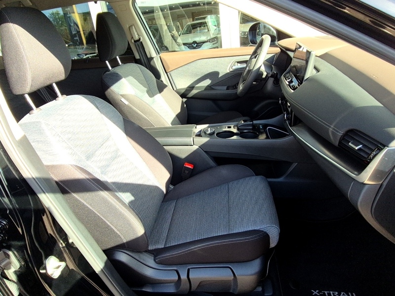 Fahrzeugabbildung X-Trail N-Connecta e-Power e-4orce (4x4) Bild 11 von 15