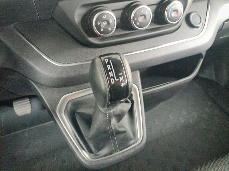 Renault Trafic Combi