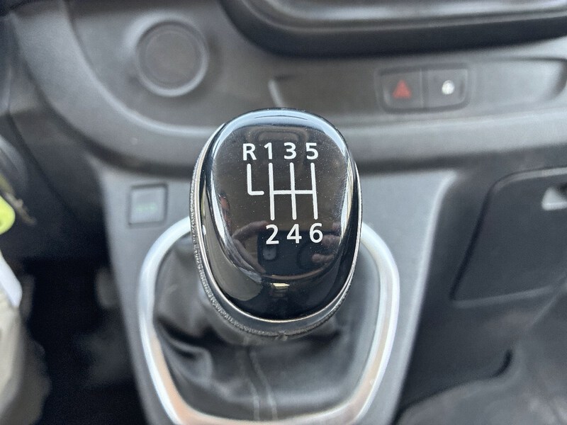 Renault Trafic Combi