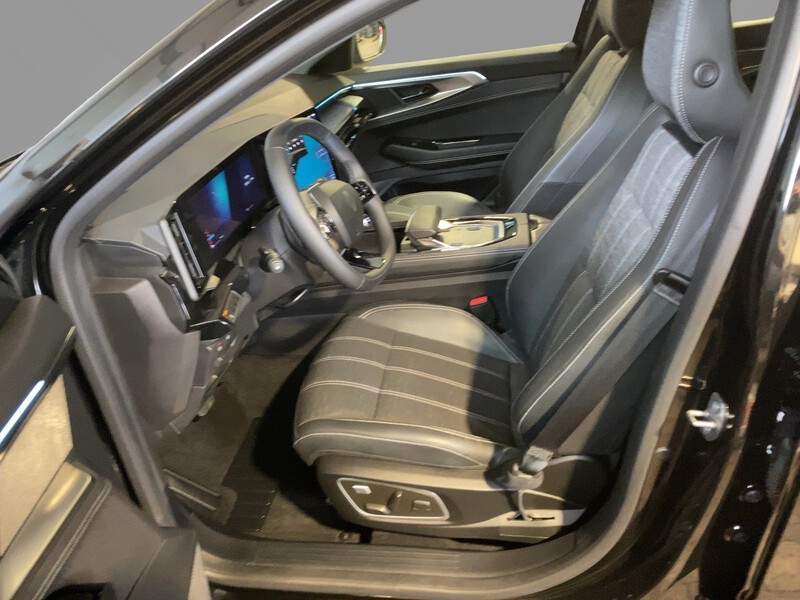 Fahrzeugabbildung Austral Techno Mild Hybrid 160 Automatik Bild 7 von 19
