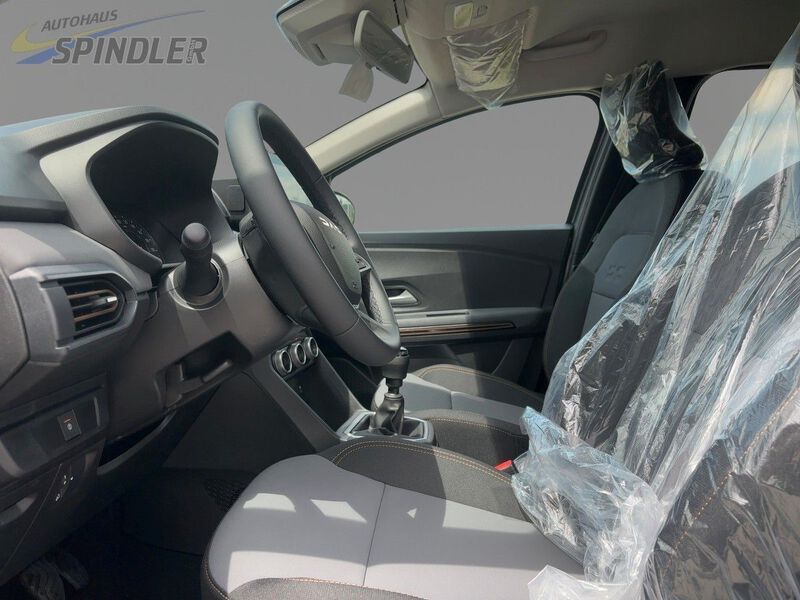 Fahrzeugabbildung Jogger TCe 110 7-Sitzer Bild 5 von 12