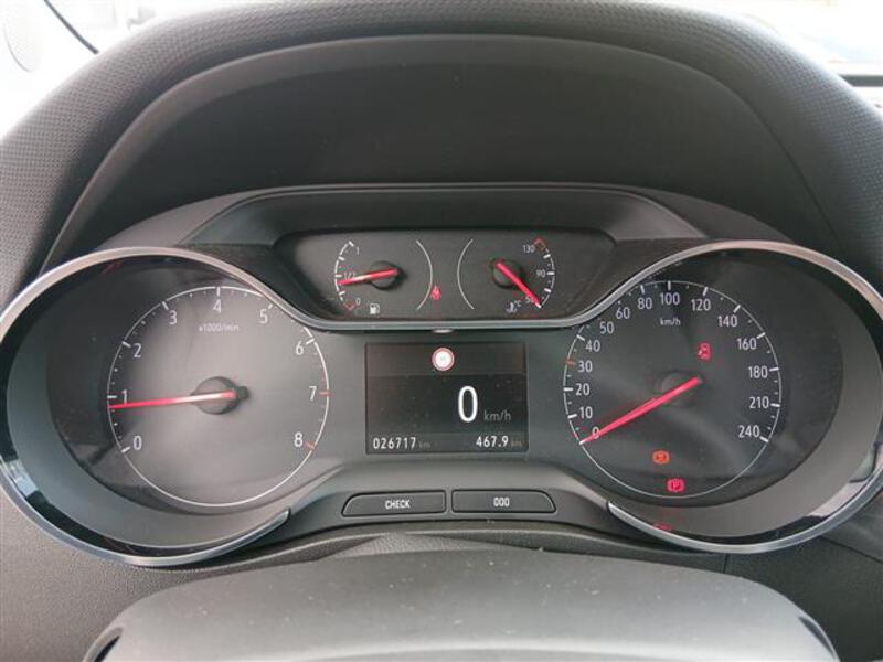 Opel Crossland X