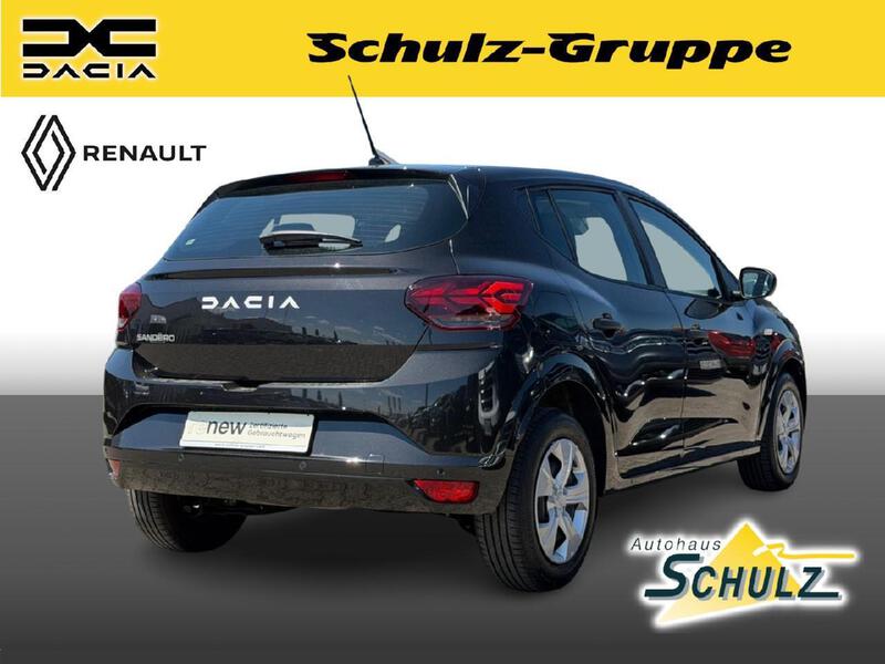Fahrzeugabbildung Sandero Essential SCe 65 Bild 2 von 11