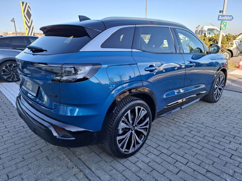Fahrzeugabbildung Austral Techno Full Hybrid E-Tech 200 Bild 6 von 44