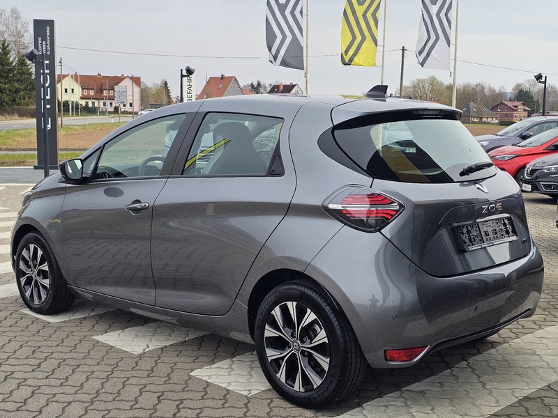Fahrzeugabbildung Zoe E-Tech 100% elektrisch Evolution EV50 135hp Bild 4 von 12