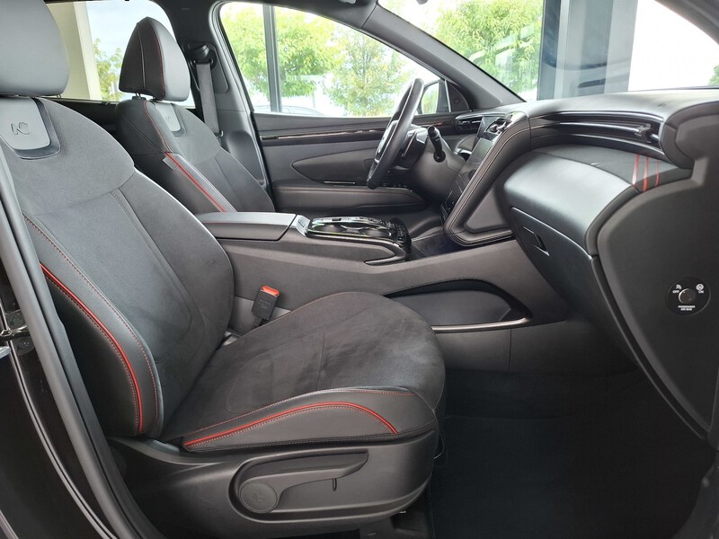Fahrzeugabbildung TUCSON 1.6 T-GDI 150PS 48V 7-DCT 2WD N Line MJ23 Bild 16 von 47