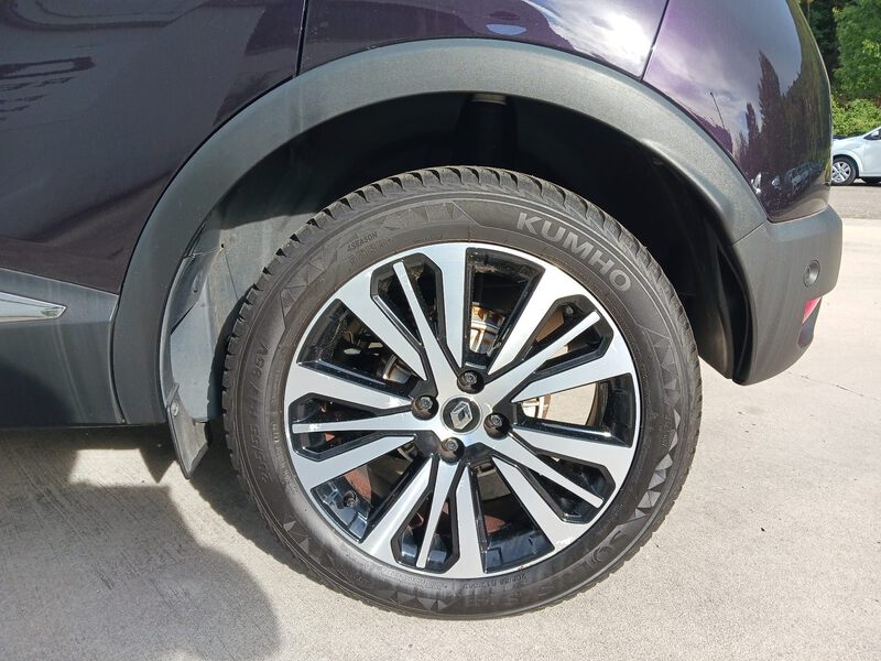 Fahrzeugabbildung Captur Initiale Paris TCe 120 Start&Stop MT  Bild 11 von 30