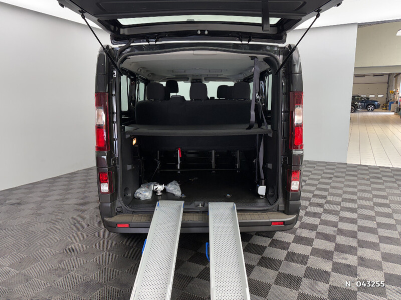 Renault Trafic Combi