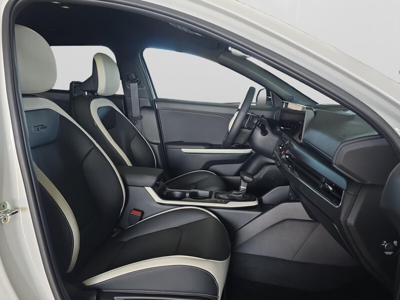 Kia K4