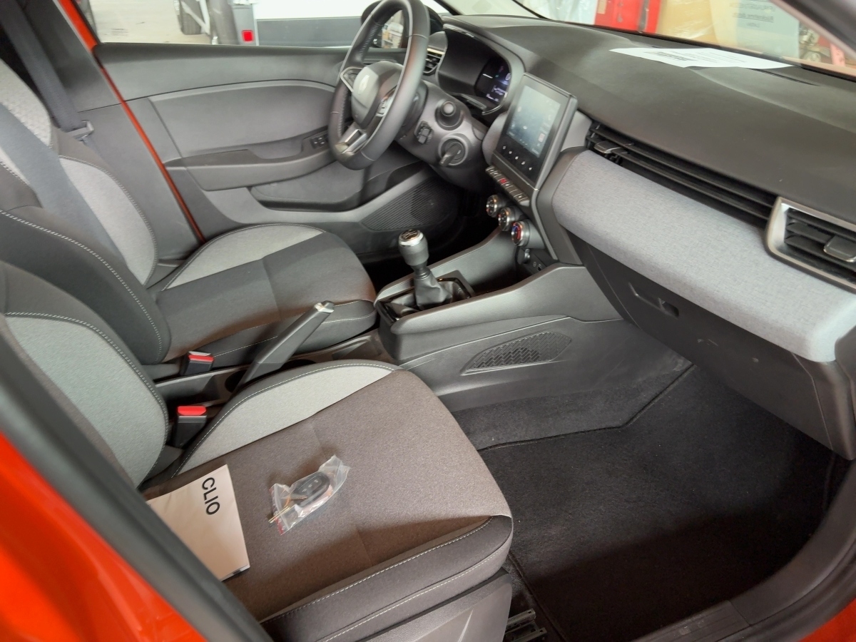 Renault Clio – Bild 10