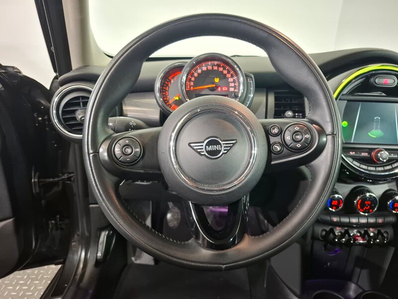 Mini F 55