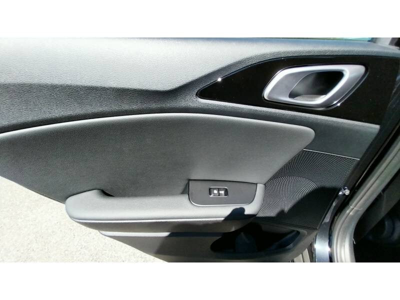 KIA Xcee'D