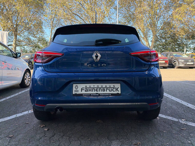 Fahrzeugabbildung Clio PDC+Kamera Sitzheizung Bild 4 von 5