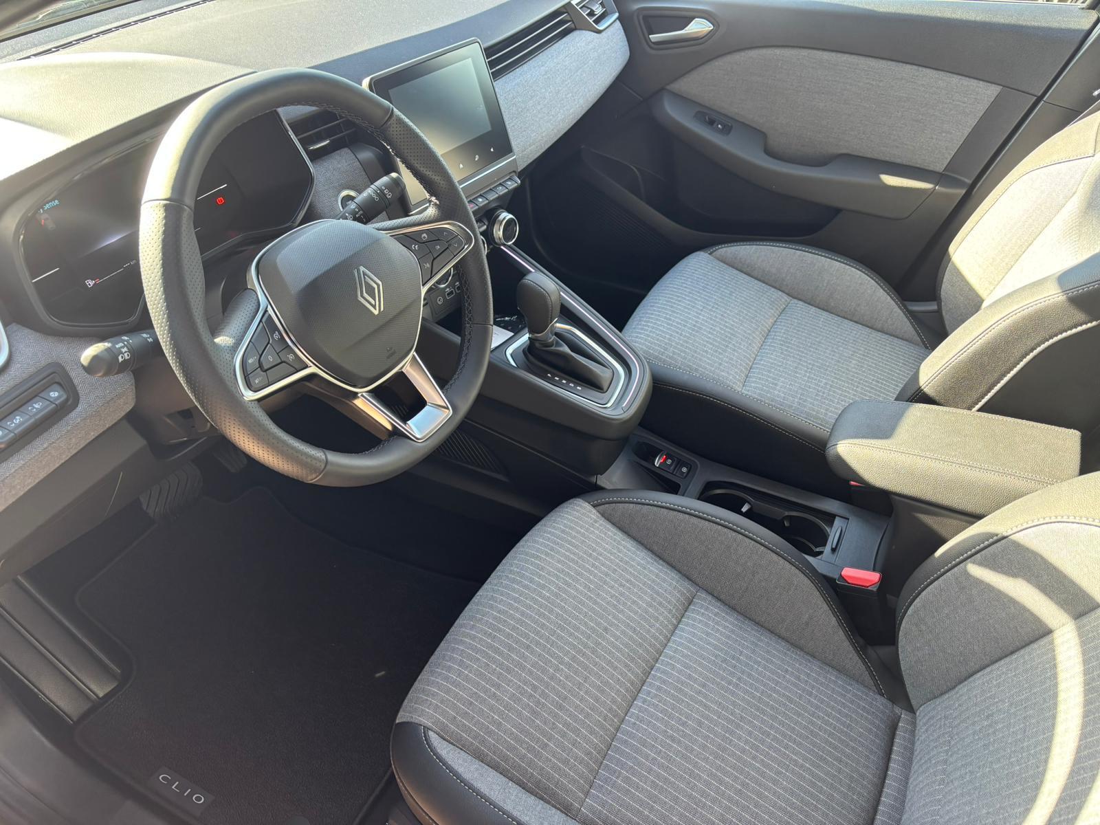 Renault Clio – Bild 10